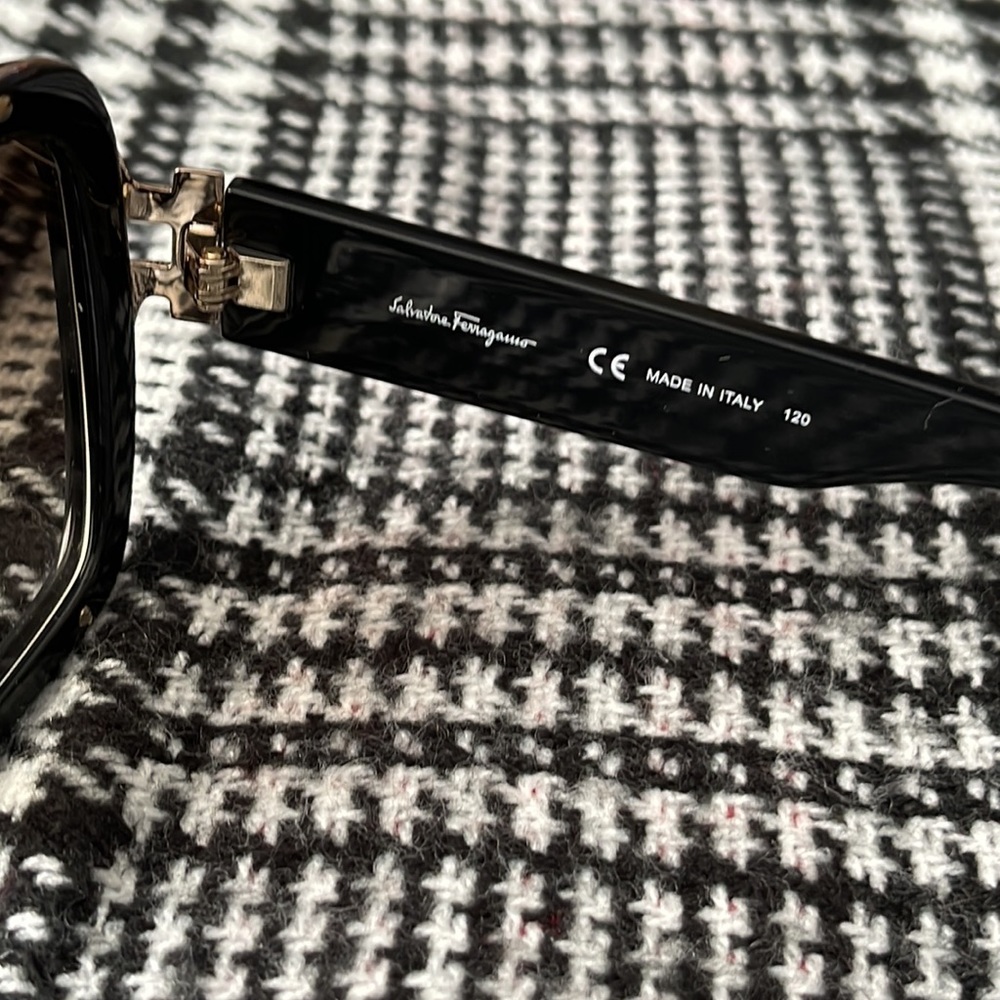 Salvatore Ferragamo 65mm Black Oversized Sunglasses - Picture 7 of 7